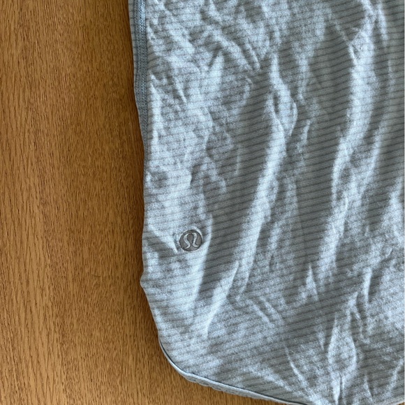 Lululemon size 4 vintage tank top - Picture 2 of 4